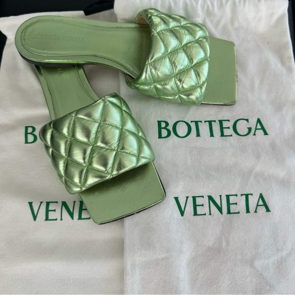 BOTTEGA VENETA Metallic Quilted square-toe sandals